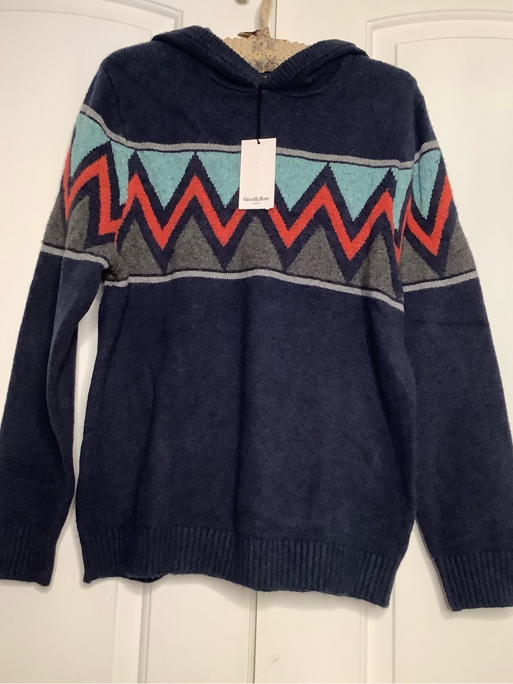 Goodfellow & Co Navy Crewneck Hooded Pullover Sweater Teal, Red & Grey Chevron
